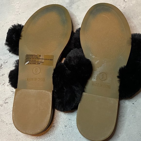Steve Madden NWOB Enite Studded Faux Fur Sandals Sz 6 - Picture 6 of 6